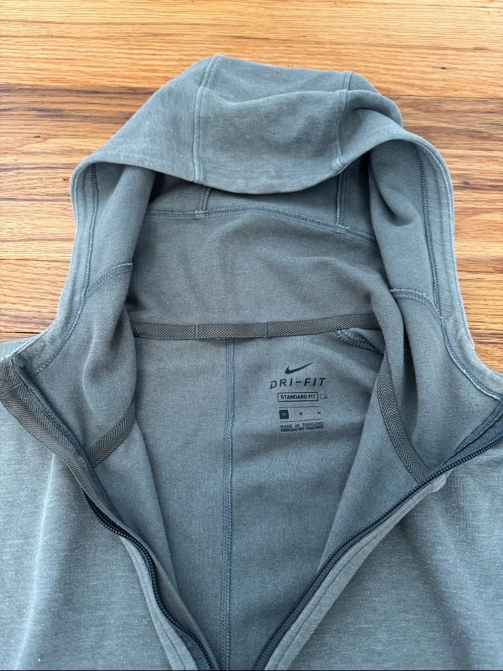 Men’s Nike Dri-Fit Full Zip Hooded Jacket Grey Medium